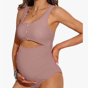 NEW Maternity Scalloped One-Piece Swimsuit